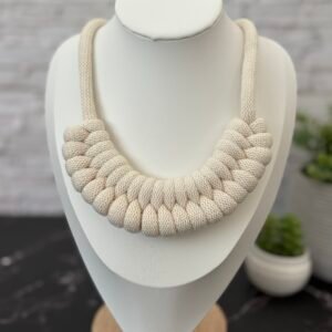 lisa macrame necklace